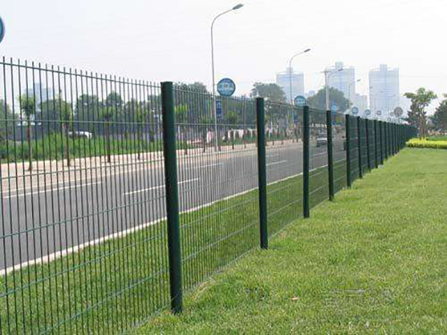 川森圍欄網安裝多少錢一米
