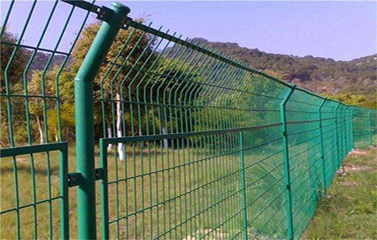鐵絲圍欄網