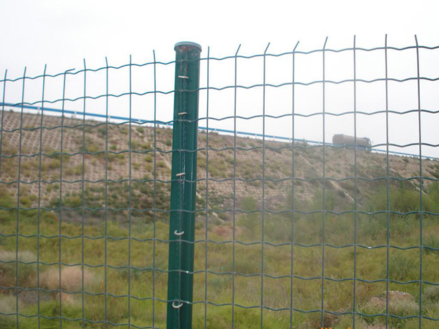 安全警示防護柵欄寬度